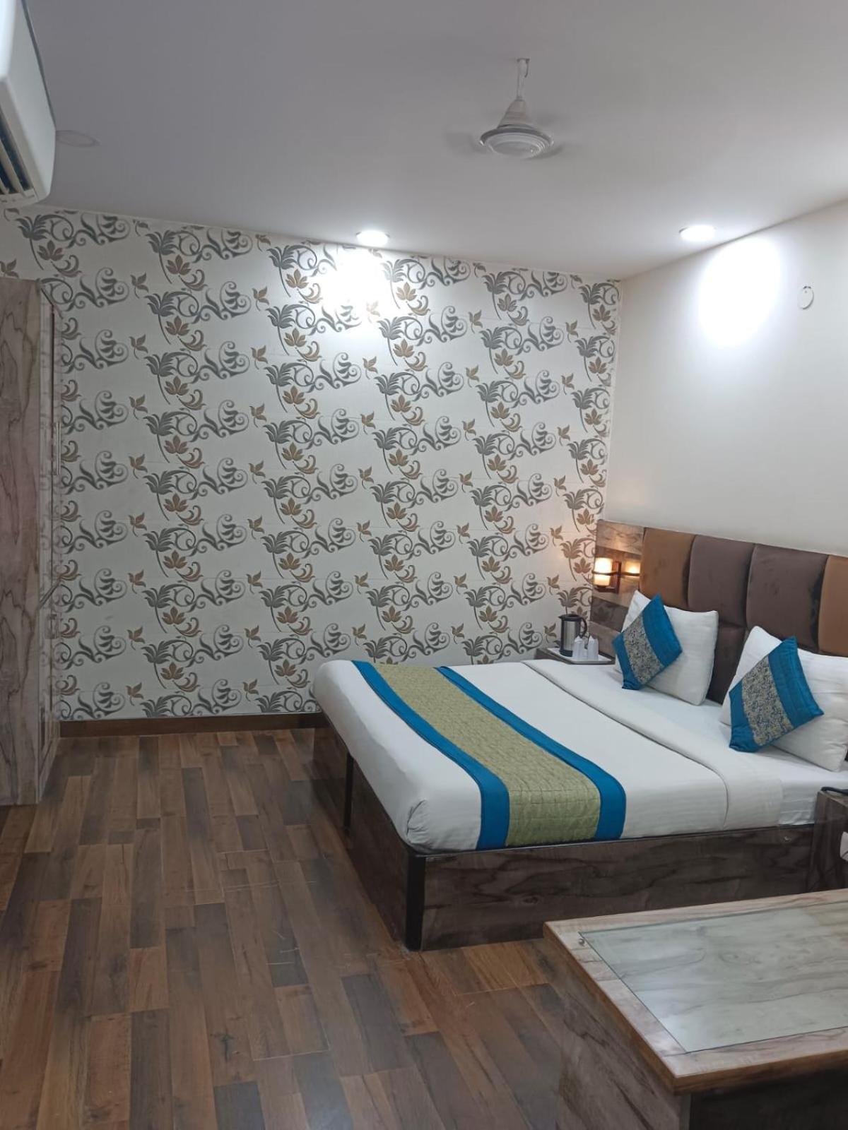 Hotel Singh Continetal Delhi  Exterior foto